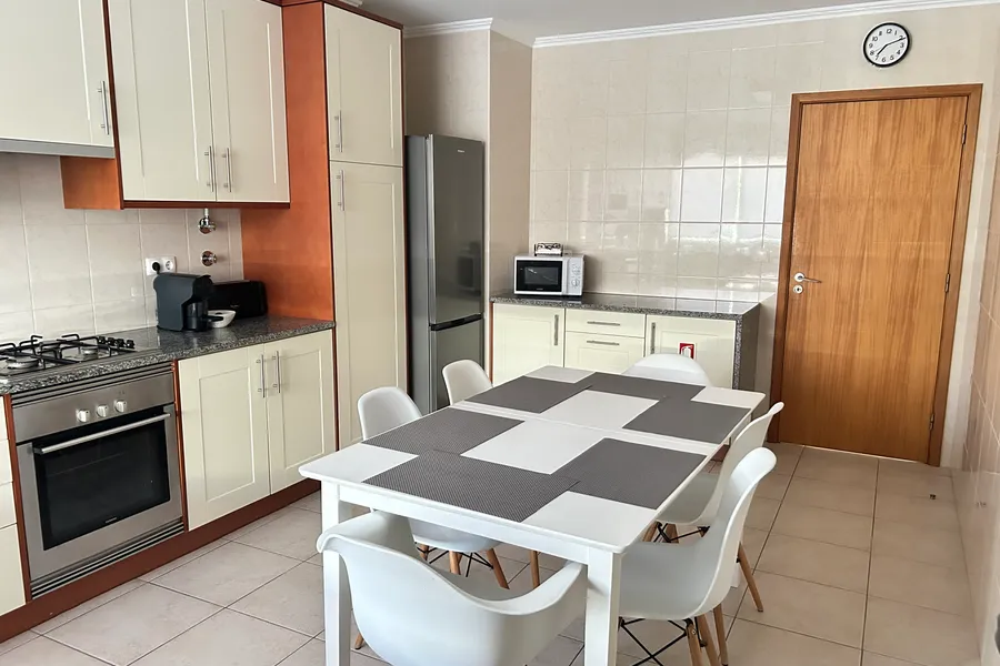 Ramalho Three Bedroom Apartment – photo 1
